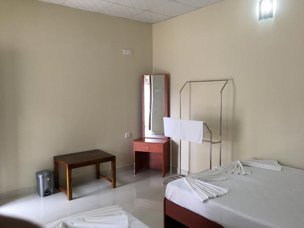 Lavonka Tourist Rest Hotel Anuradhapura Kültér fotó