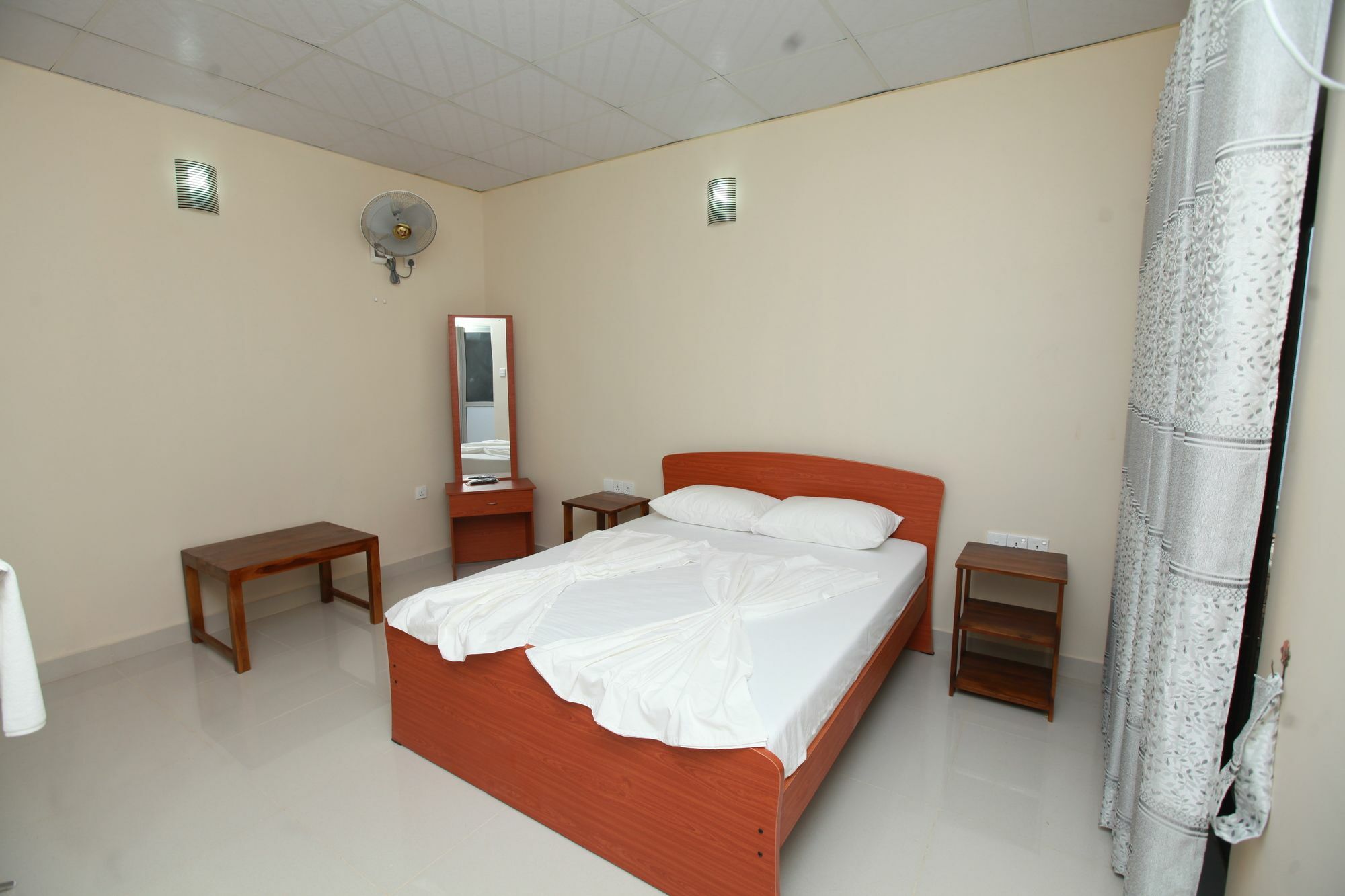 Lavonka Tourist Rest Hotel Anuradhapura Kültér fotó