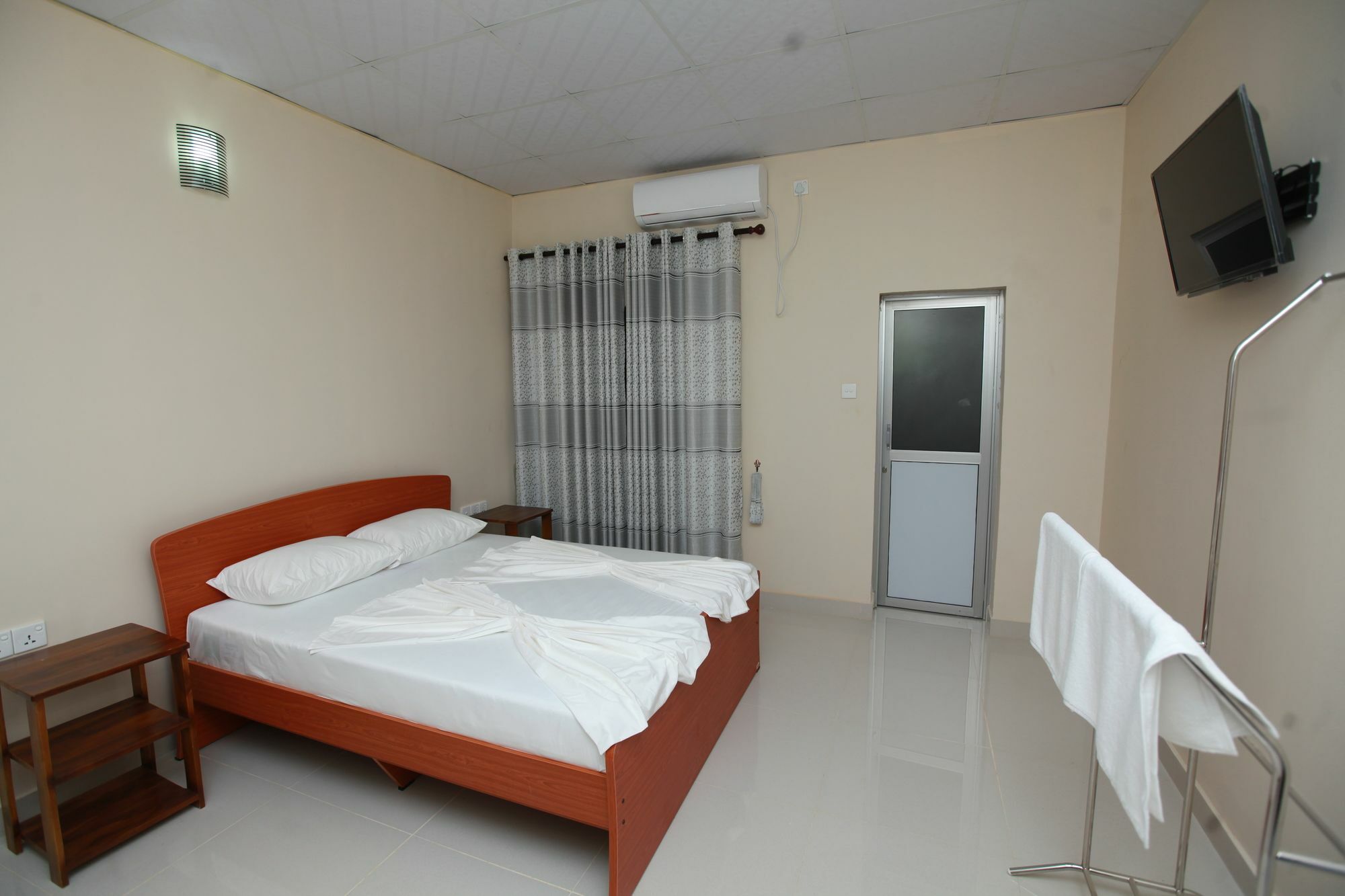 Lavonka Tourist Rest Hotel Anuradhapura Kültér fotó