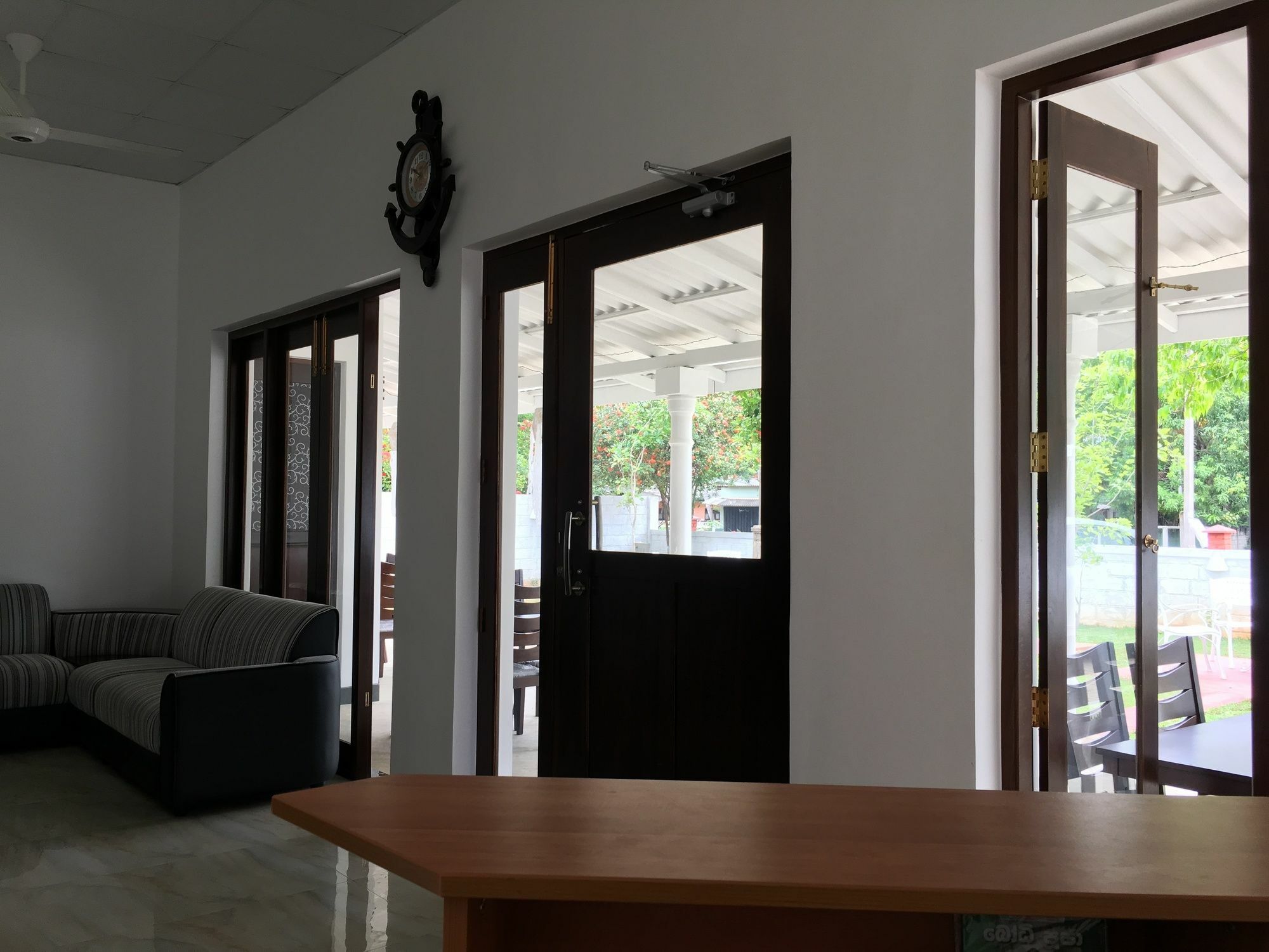 Lavonka Tourist Rest Hotel Anuradhapura Kültér fotó