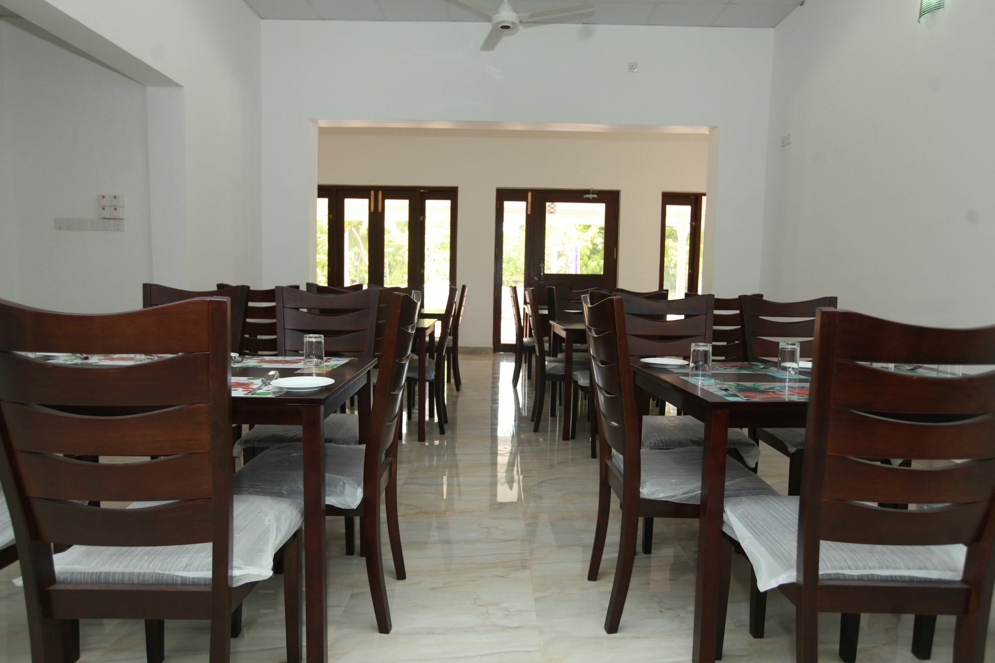 Lavonka Tourist Rest Hotel Anuradhapura Kültér fotó